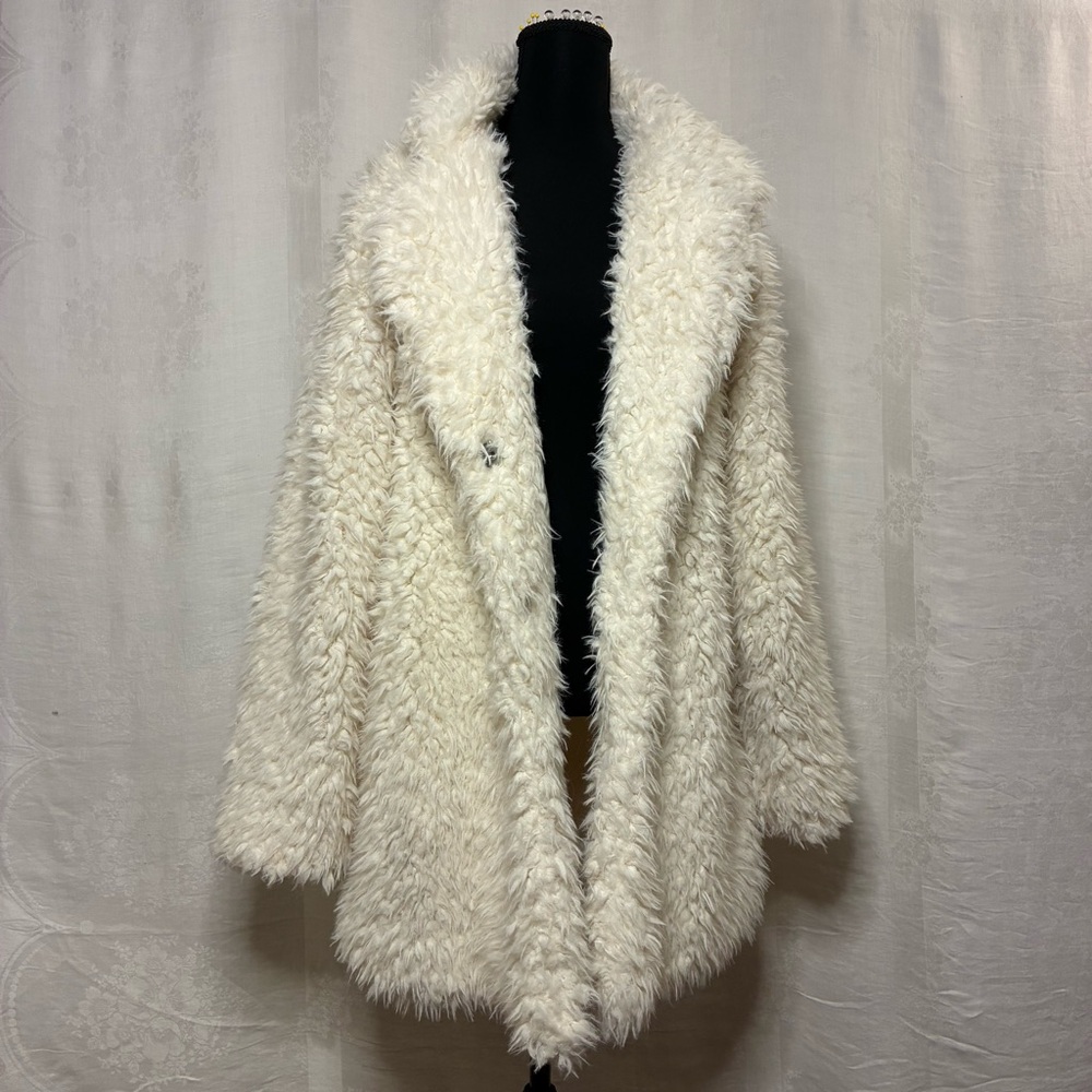 Me Jane Cream Teddy Jacket